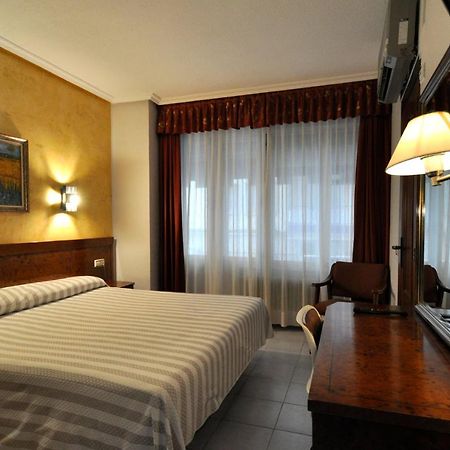 Hotel Aragon Саламанка Экстерьер фото