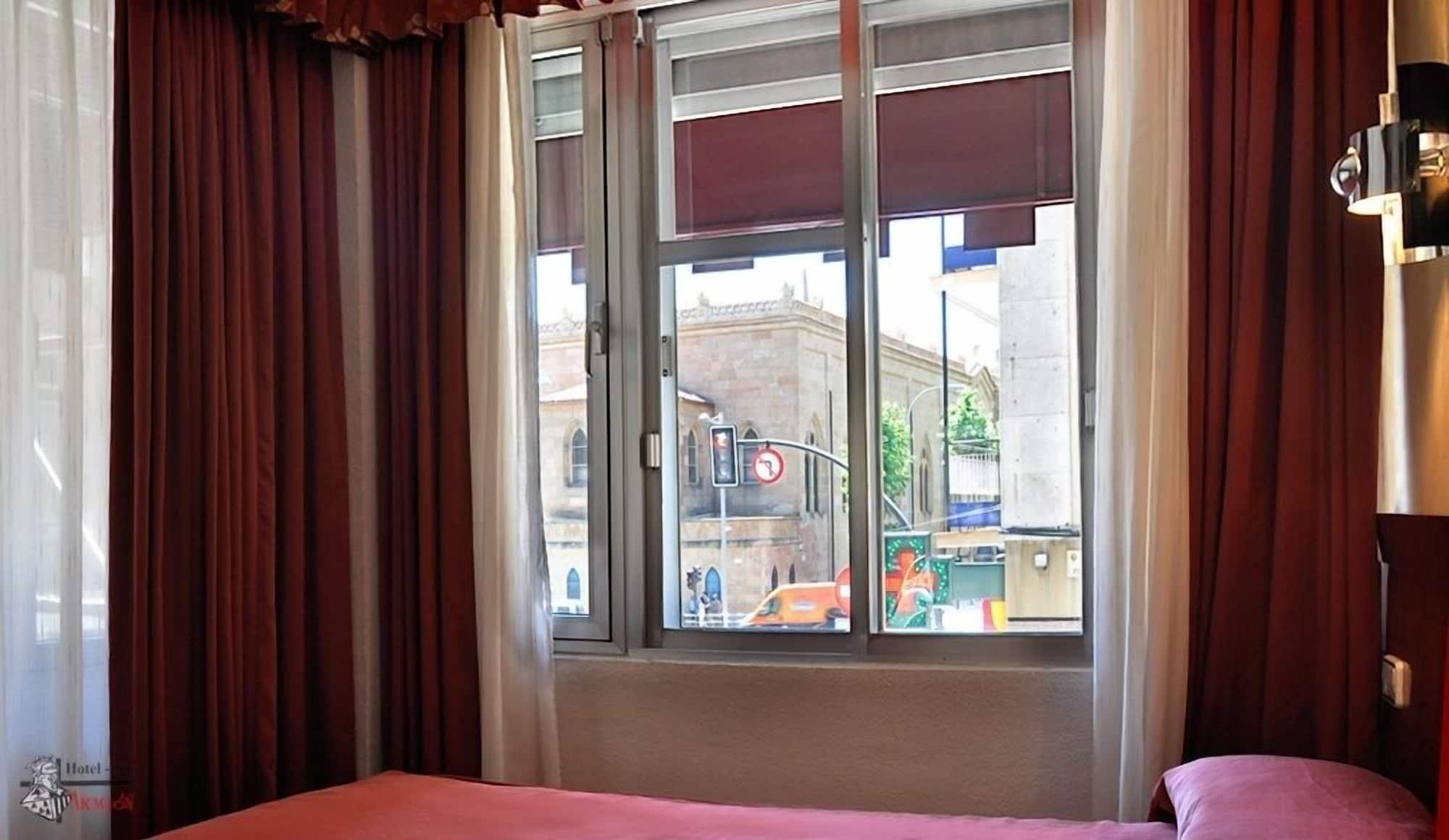 Hotel Aragon Саламанка Экстерьер фото
